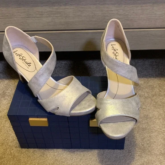LifeStride Dressy Heels NWOT - Picture 1 of 5